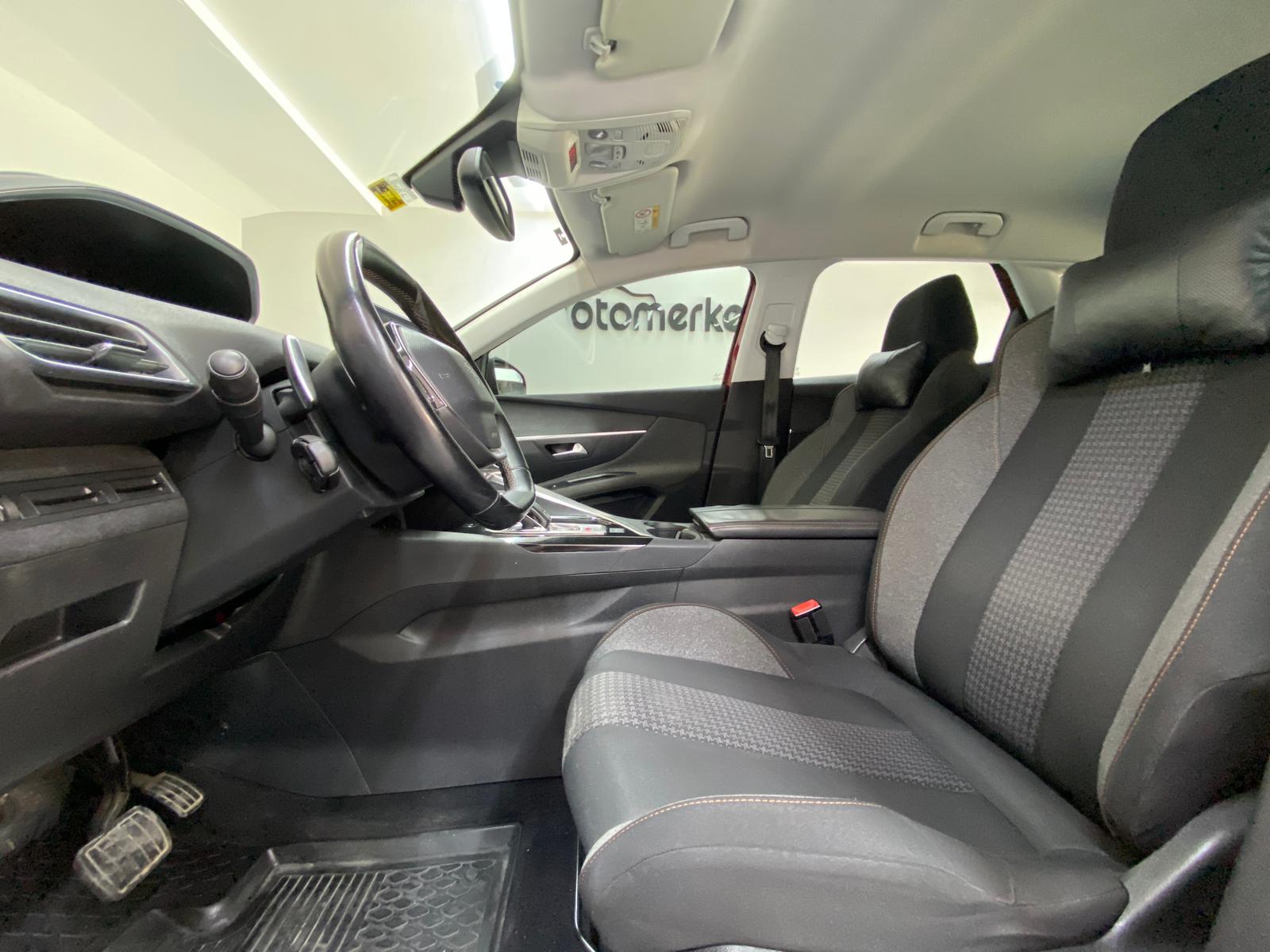 PEUGEOT 3008 12